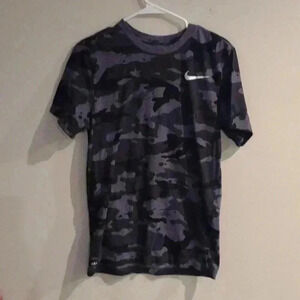 Nike Dri-fit camo gray/black T-shirt men's‎ size small